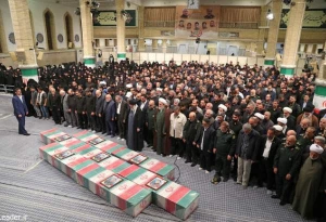 در حسینیه امام خمینی(ره) انجام شد؛

اقامه نماز رهبر انقلاب بر پیکر ۷ شهید راه قدس
