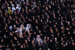 اقامه نماز عید سعید فطر در کربلای معلی 14