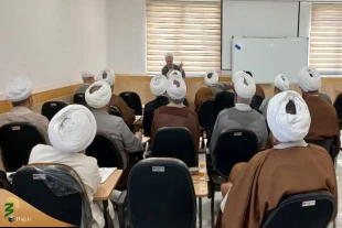 در شهر مقدس قم؛

گردهمایی توجیهی آموزشی رابطین فرهنگی عتبات عالیات برگزار شد 2