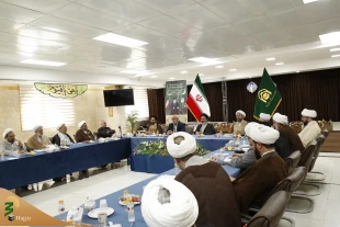 تاکید حجت‌الاسلام والمسلمین نواب در جلسه با مسئولان دفاتر بعثه:

لزوم نوآوری و پویایی در فرایندهای مرتبط با حوزه حج و زیارت 6