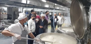 بازدید مسئول دفتر نمایندگی بعثه مقام معظم رهبری از آشپزخانه زین 3