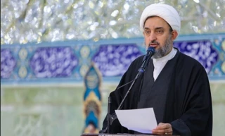 حجت‌الاسلام‌والمسلمین حاج ابوالقاسم:

انس با قرآن مهم‌ترین عامل رشد اخلاق‌ است
