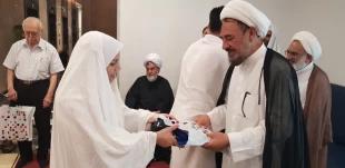 برگزاری مراسم بزرگداشت مقام معلم در سرزمین وحی 4
