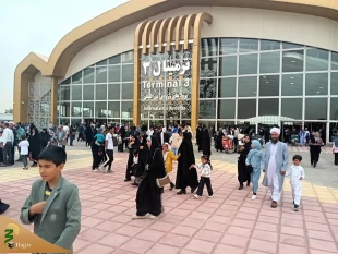 بازگشت اولین گروه زائران عمره به مشهد مقدس  3