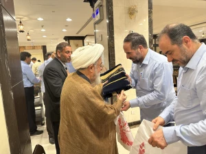 برگزاری مراسم تکریم از خادمان عمره در مدینه منوره
