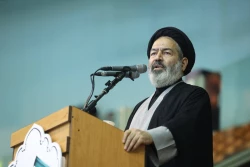 تاکید حجت الاسلام والمسلمین نواب بر قرآن محوری و فهم کلام وحی در حج 5