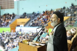 حجت الاسلام والمسلمین نواب:

در مراسم حج، محبت و تواضع زائران ایرانی را حجاج دیگر کشورها احساس کنند 2