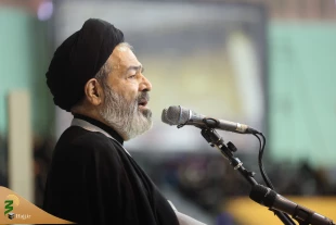 Hojjat al-Islam Navvab
Other countries’ pilgrims must feel the kindness and humility of Iranian pilgrims during the Hajj 
 4