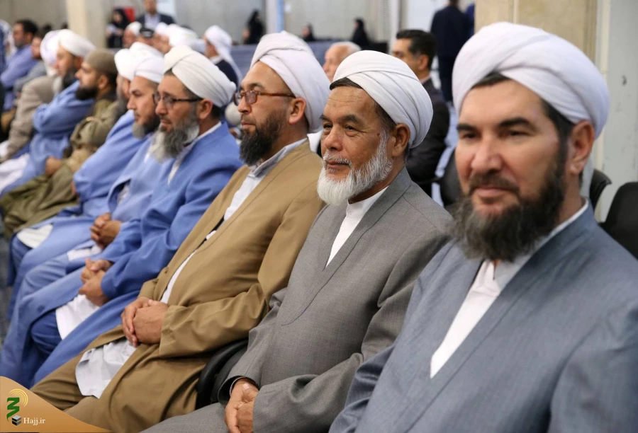 دیدار مسئولان و کارگزاران حج و جمعی از زائران بیت‌الله الحرام با رهبر معظم انقلاب اسلامی  5