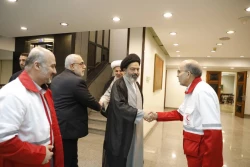 حجت الاسلام والمسلمین نواب:  
خدمت به حجاج نیازمند نیروی جهادی است 2