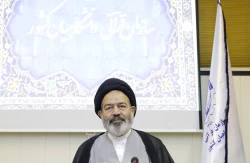حجت الاسلام والمسلمین نواب تأکید کرد:
ضرورت بهره‌گیری از ابزار رسانه برای بیان مظلومیت غزه در حج 2