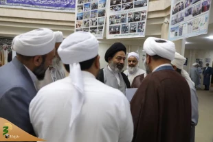 رئیس الحجاج الایرانیین؛ على رجال الدین فی الحج أن ینتبهوا إلى «اسلوب الحیاة الإسلامی» و «جهاد التبیین». 2