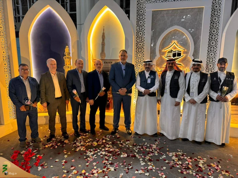 استقبال از نخستین کاروان های زائران ایرانی در فرودگاه مدینه  4