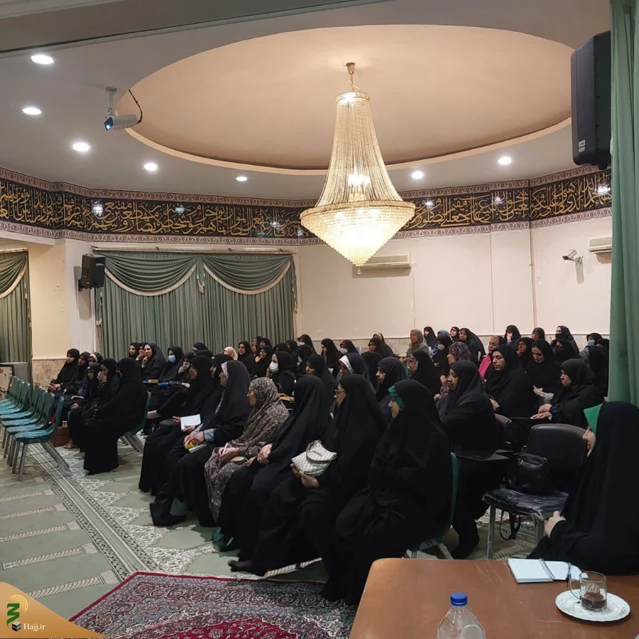 همایش بانوان حج گزار استان هرمزگان برگزار شد
 2