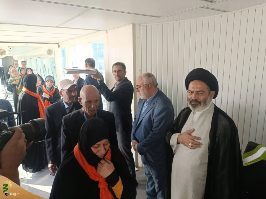 حجت الاسلام والمسلمین نواب: قرآن محوری و وحدت، جان مایه حج ۱۴۰۳ است 5