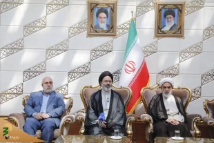 Head of Iranian Pilgrims Left for Land of Revelation 5