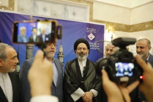 تأكيد رئيس بعثة الحجاج الإيرانيين على تقديم الخدمات و تسهيل شوون الزوار