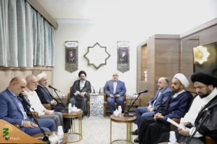 در نشست مسئولان حج در مدینه عنوان شد؛

بزرگداشت شهدای سانحه هوایی و حفظ آرامش زائران برای انجام اعمال حج  2