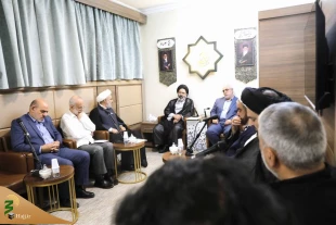 در نشست مسئولان حج در مدینه عنوان شد؛

بزرگداشت شهدای سانحه هوایی و حفظ آرامش زائران برای انجام اعمال حج  6