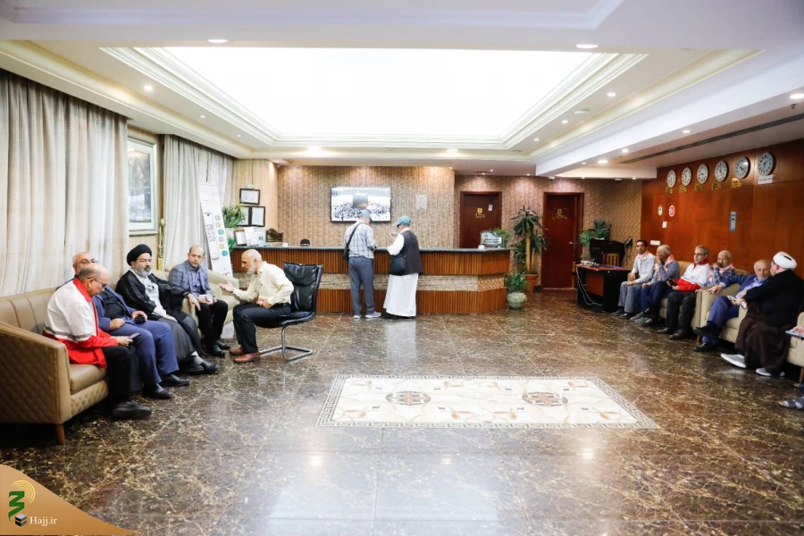 بازدید دست اندرکاران حج و زیارت از هتل محل اسکان زائران ایرانی در مدینه 8