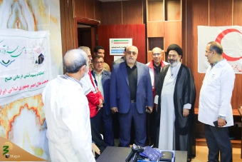 دیدار صمیمی سرپرست حجاج ایرانی با زائران کشورمان درمدینه منوره _ 2 9