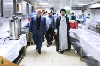 دیدار صمیمی سرپرست حجاج ایرانی با زائران کشورمان درمدینه منوره _ 2 10