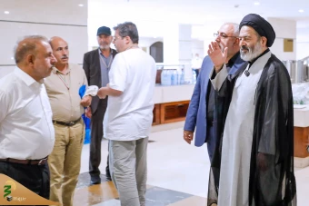 دیدار صمیمی سرپرست حجاج ایرانی با زائران کشورمان درمدینه منوره _ 3 25