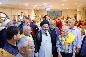 دیدار صمیمی سرپرست حجاج ایرانی با زائران کشورمان درمدینه منوره _ 3 43