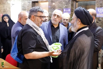 دیدار صمیمی سرپرست حجاج ایرانی با زائران کشورمان درمدینه منوره _ 3 37