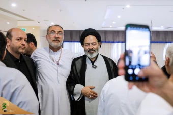 دیدار صمیمی سرپرست حجاج ایرانی با زائران کشورمان درمدینه منوره _ 3 22