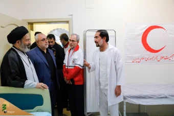 
بازدید مسئولان حج و زیارت از مرکز پزشکی جمعیت هلال احمر در مدینه منوره
 15
