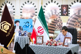 ادای احترام  رؤسای بعثه سایر کشور‌های اسلامی و هیئت‌های همراهشان به مقام رئیس جمهور شهید 14