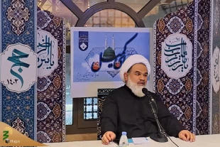حضور باشکوه زائران عزادار شهدای خدمت در آیین های دعای کمیل مدینه+عکس 5