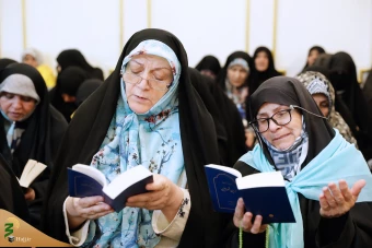  مراسم دعای کمیل زائران ایرانی در مدینه منوره به یاد شهدای خدمت 3