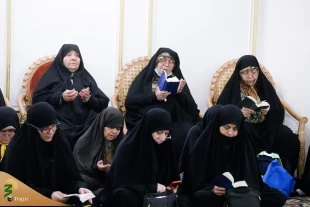 دعای ندبه زائران ایرانی درشهر پیامبر 5