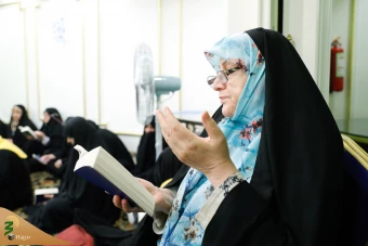 دعای ندبه زائران ایرانی درشهر پیامبر 3