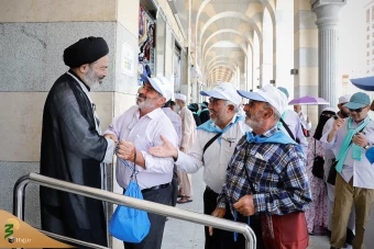 دیدار صمیمی سرپرست حجاج ایرانی با زائران کشورمان درمدینه منوره _ 4 14