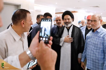 دیدار صمیمی سرپرست حجاج ایرانی با زائران کشورمان درمدینه منوره _ 4 11