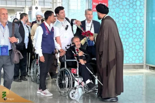 کاروان حج ویژه جانبازان وارد مدینه شد
 2