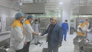 بازدید رییس سازمان حج از آشپزخانه های ایرانی در مکه مکرمه + عکس 4