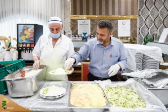دیدار صمیمی سرپرست حجاج ایرانی با زائران کشورمان درمدینه منوره _ 5 19