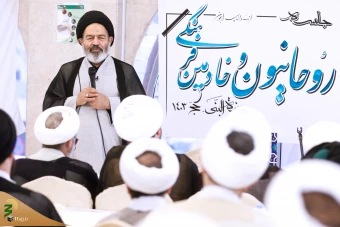  جلسه روحانیون و خادمان فرهنگی حج ۱۴۰۳ در مدینه منوره _ 2 7