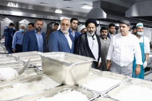 توصیه سرپرست حجاج ایرانی در بازدید از آشپزخانه های پخت غذا در مدینه؛

تلاش برای تهیه غذای با کیفیت  و توجه ویژه به بهداشت+عکس