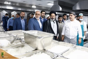 توصیه سرپرست حجاج ایرانی در بازدید از آشپزخانه های پخت غذا در مدینه؛

تلاش برای تهیه غذای با کیفیت  و توجه ویژه به بهداشت 2