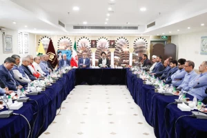 تأكيد رئيس بعثة الحجاج الإيرانيين علي ضرورة البصيرة و التخطيط في العمل في اللقاء مع القائمن بالاعمال في مقر المدينة المنورة