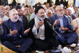 Organizing Komeil Prayer Ceremony in Mecca With Large Presence of Iranian Pilgrims 6