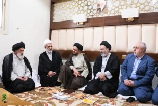 التقى مسؤولو الحج و الزیارة بممثلی مکاتب المراجع العظام للتقلید فی المدینة المنورة 2