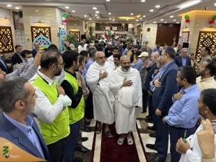 Hojjat Al-Islam Navvab Advises Iranian Pilgrims Upon Arrival in Mecca 5