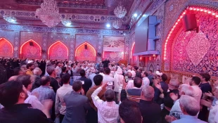 عزاداری زائران ایرانی در مراسم دعای ندبه خیمه گاه در شهادت حضرت جوادالائمه (ع)