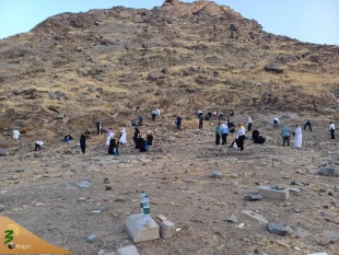 از چشم دوربین - 14

جمع آوری سنگ برای رمی جمرات 3